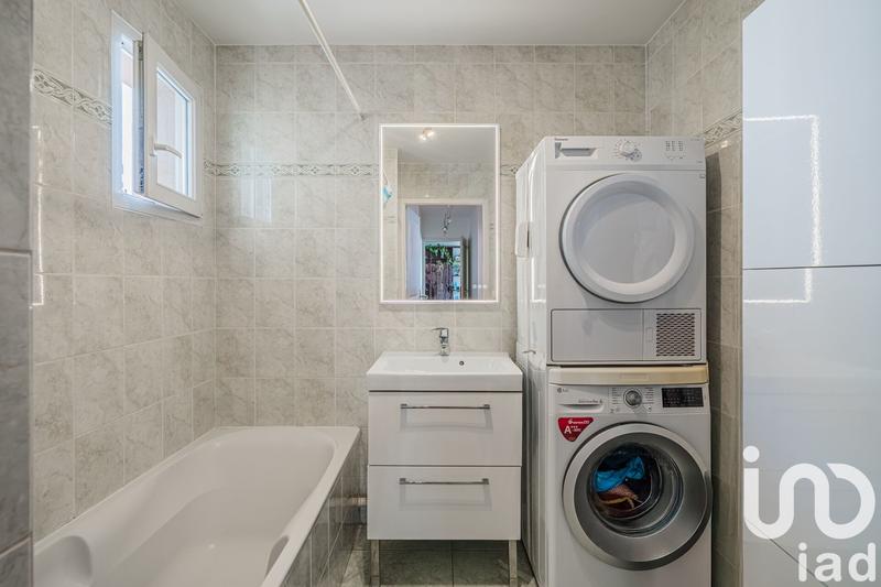 Appartement - 93 m² - 4 pièces