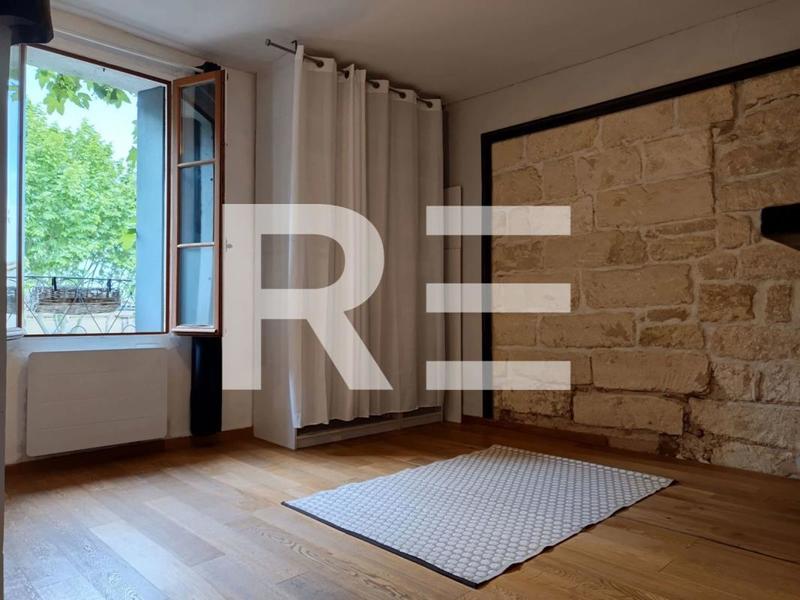 Maison - 196 m² - 8 pièces