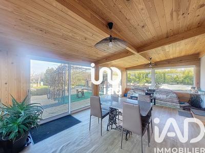 Maison - 171 m² - 9 pièces