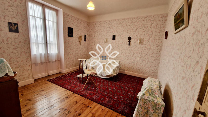 Maison - 138 m² - 7 pièces