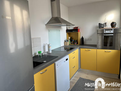 Maison - 99 m² - 4 pièces