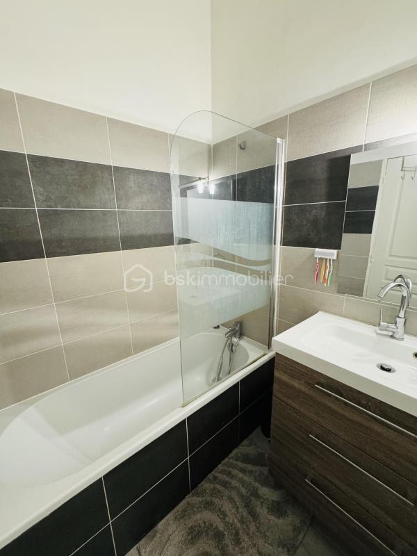 Appartement - 94 m² - 5 pièces