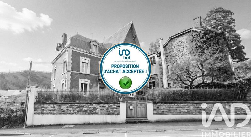 Maison - 263 m² - 11 pièces