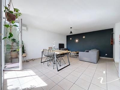 Appartement - 65 m² - 3 pièces