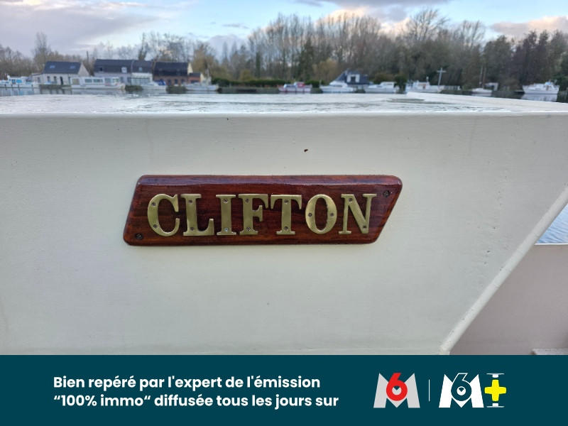 Appartement - 200 m² - 6 pièces