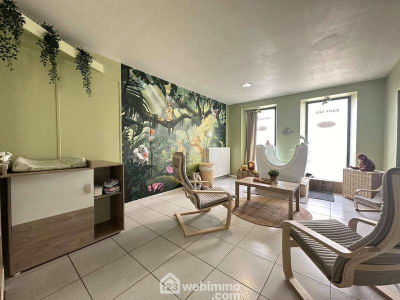 Local commercial - 102 m² - 4 pièces