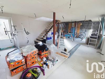 Maison - 220 m² - 2 pièces