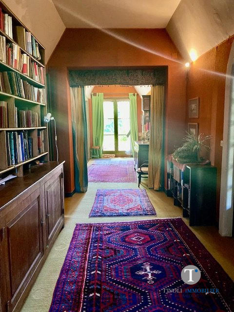 Maison ancienne - 700 m² - 14 pièces