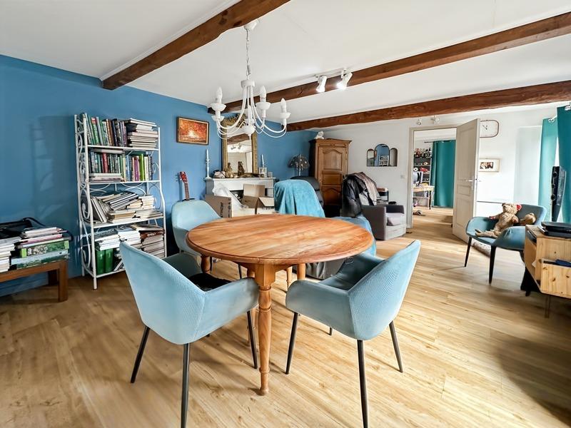 Maison traditionnelle - 125 m² - 6 pièces