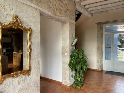 Maison - 220 m² - 8 pièces