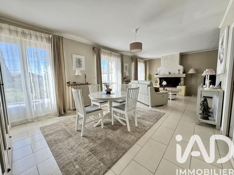 Maison - 184 m² - 6 pièces