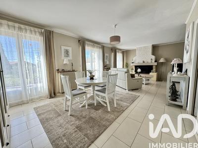 Maison - 184 m² - 6 pièces