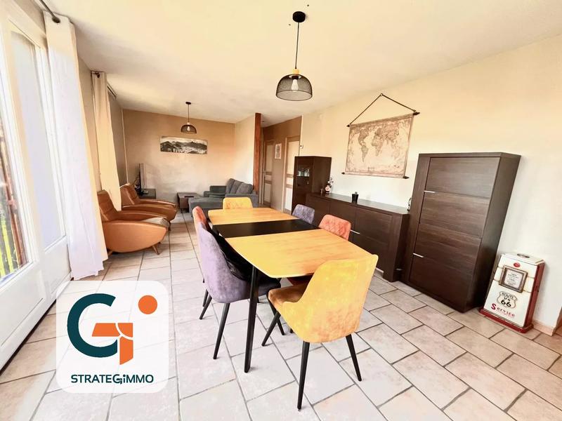 Maison - 98 m² - 6 pièces