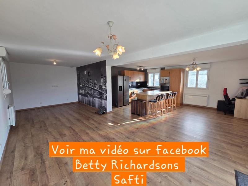 Maison - 112 m² - 8 pièces