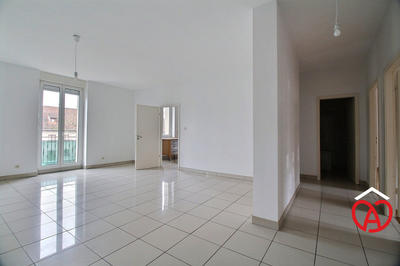 Appartement - 98 m² - 3 pièces