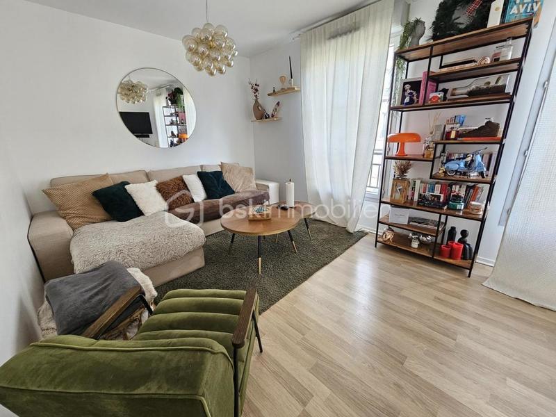 Appartement - 70 m² - 4 pièces