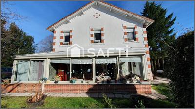 Maison - 127 m² - 5 pièces