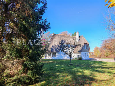 Maison - 208 m² - 7 pièces