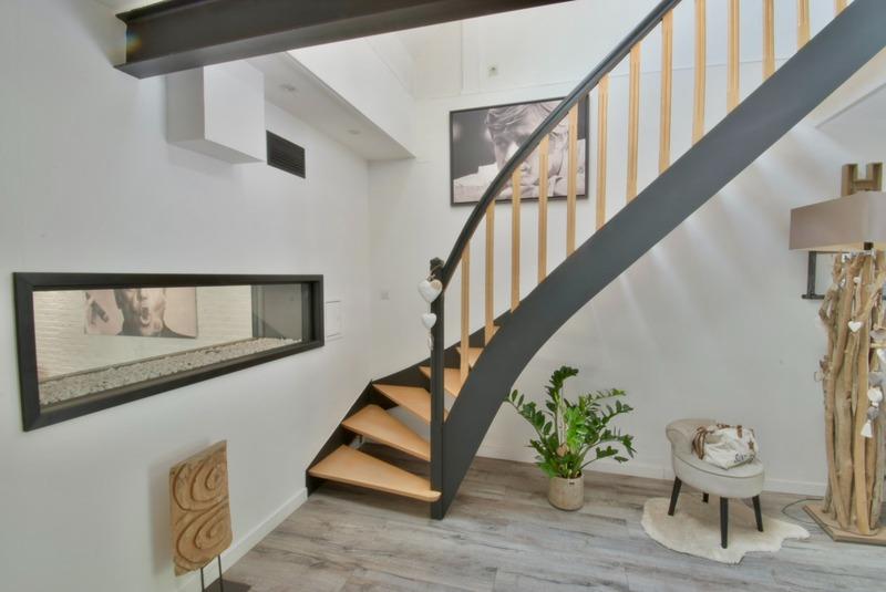 Maison - 282 m² - 7 pièces