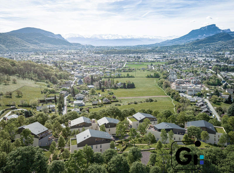 Appartement - 101 m² - 5 pièces