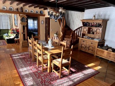 Maison - 172 m² - 7 pièces