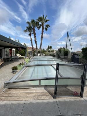 Villa - 250 m² - 8 pièces