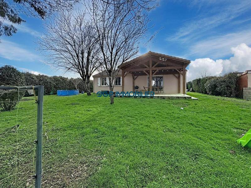 Maison - 92 m² - 4 pièces