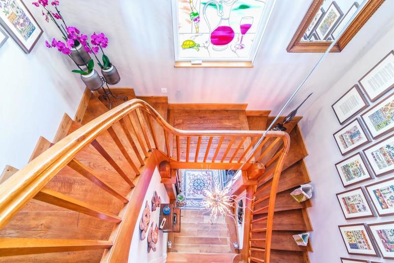 Maison d'architecte - 270 m² - 10 pièces