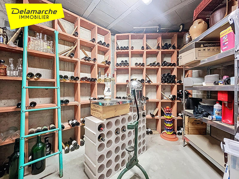 Maison - 241 m² - 10 pièces