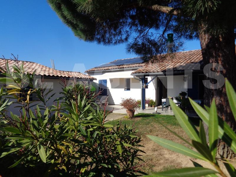 Maison - 93 m² - 4 pièces