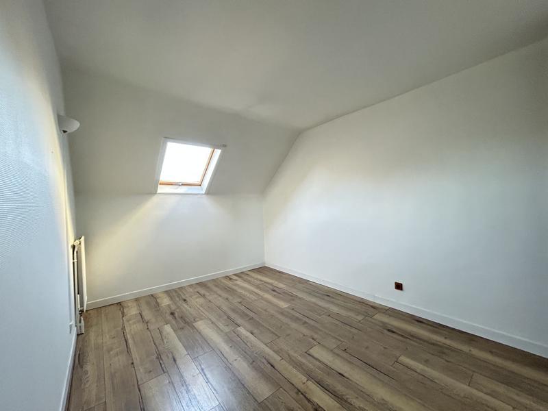 Maison - 96 m² - 5 pièces