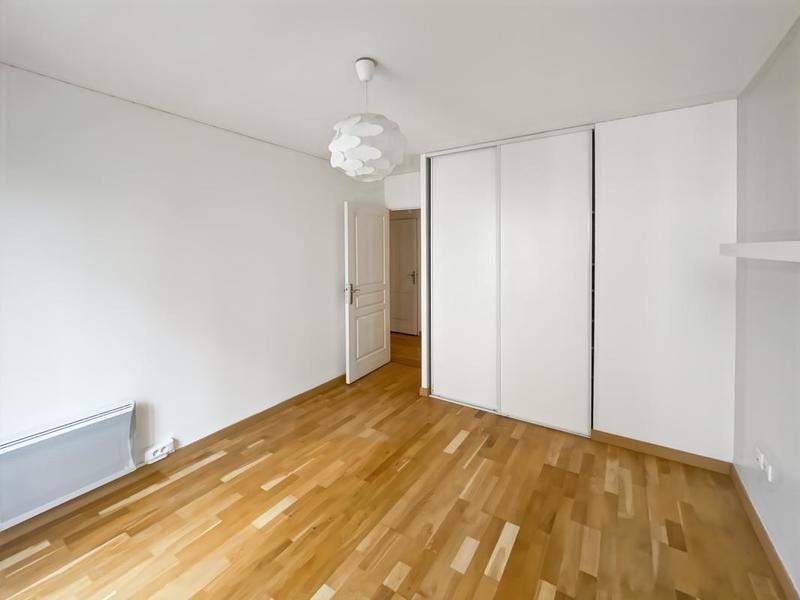 Appartement - 100 m² - 5 pièces
