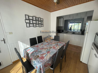 Maison - 159 m² - 11 pièces