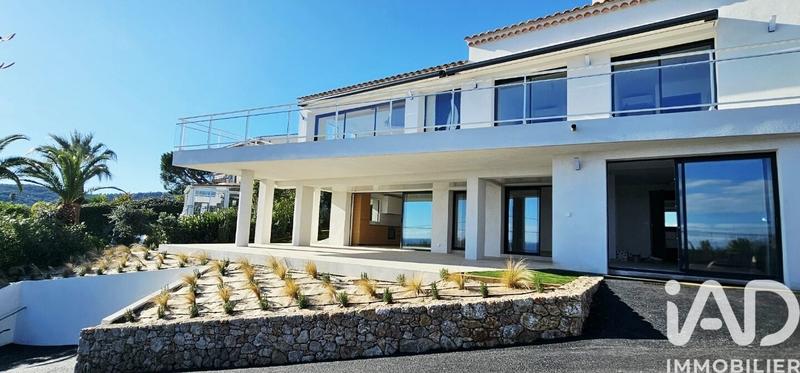 Appartement - 112 m² - 6 pièces