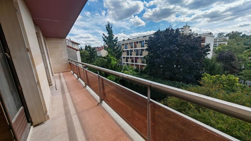 Appartement - 77 m² - 4 pièces