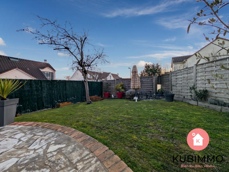 Maison - 98 m² - 4 pièces