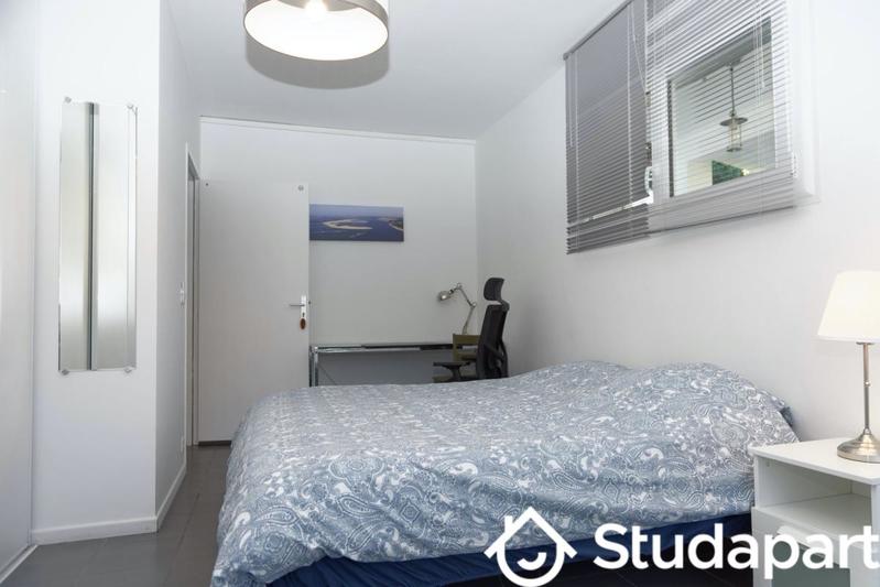 Chambre - 13 m² - 1 pièce