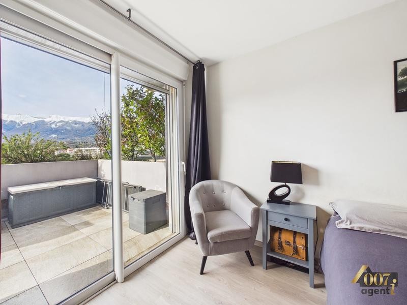 Appartement - 80 m² - 4 pièces