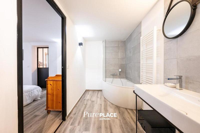 Villa - 310 m² - 7 pièces