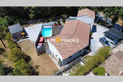 Maison - 143 m² - 5 pièces