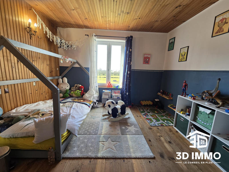 Maison - 203 m² - 9 pièces