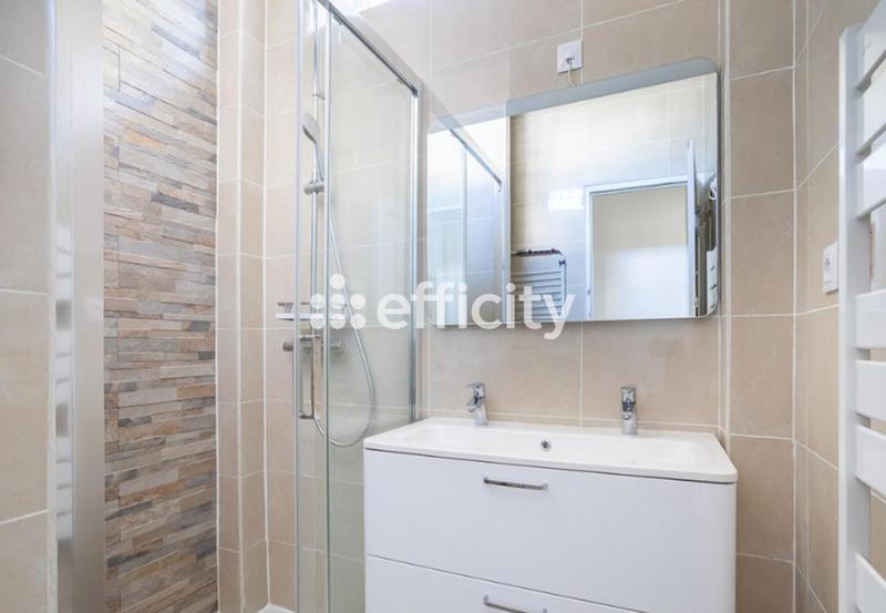 Maison - 102 m² - 4 pièces