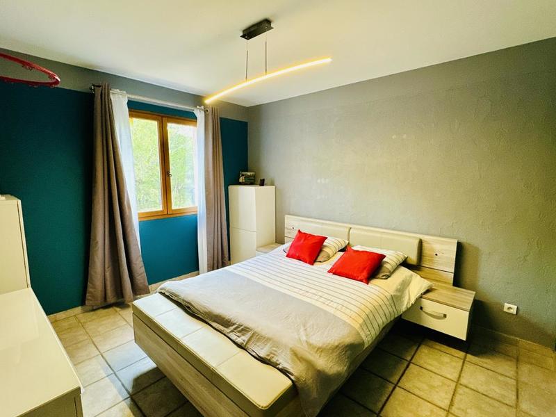 Propriété - 165 m² - 5 pièces