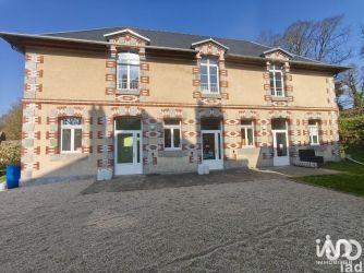 Maison - 693 m² - 26 pièces