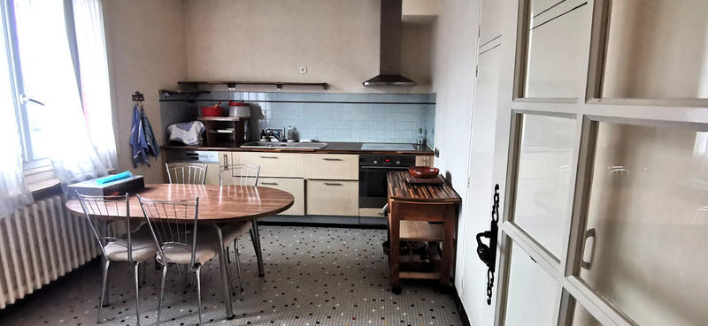 Maison - 143 m² - 8 pièces