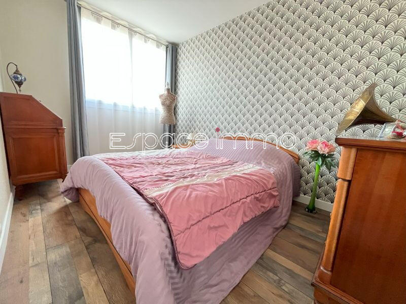 Appartement - 82 m² - 4 pièces
