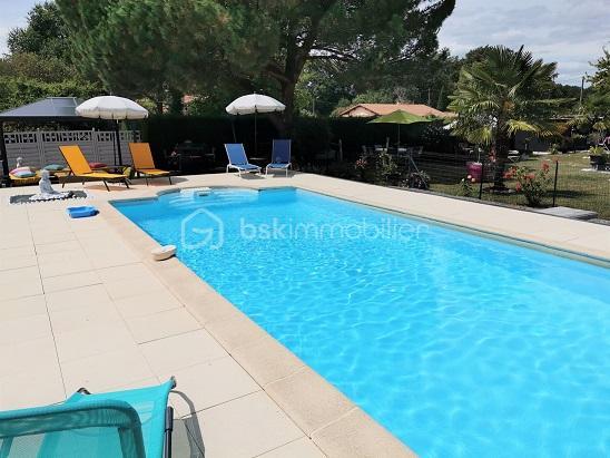 Corps de ferme - 257 m² - 10 pièces