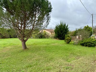 Terrain constructible - 2 040 m²