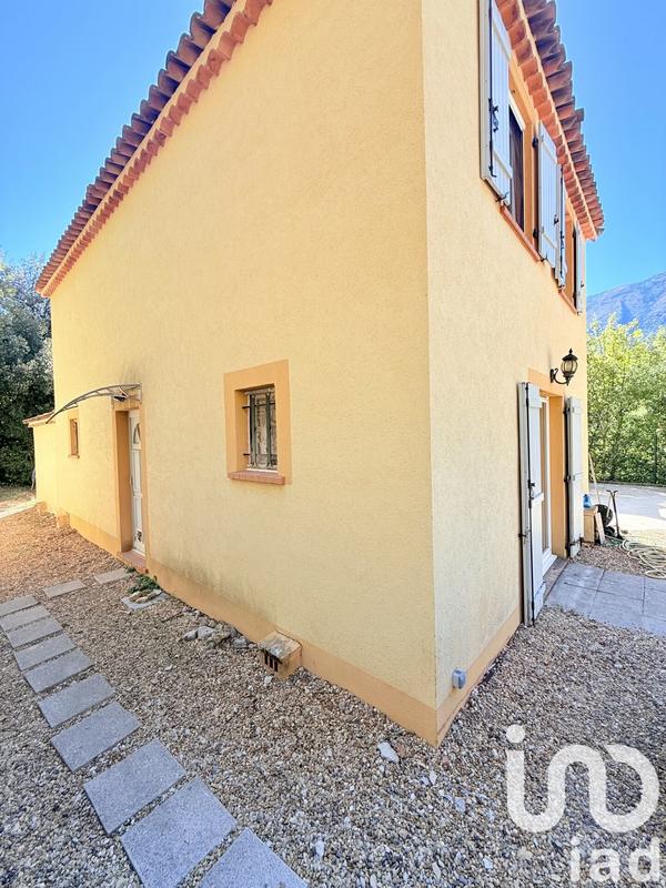 Maison - 104 m² - 4 pièces