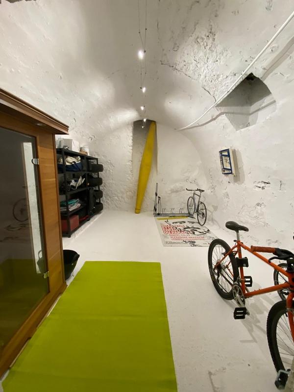 Appartement ancien - 90 m² - 3 pièces